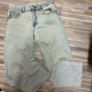 PacSun Baggy Light Acid Wash Denim Jeans Size 31x32